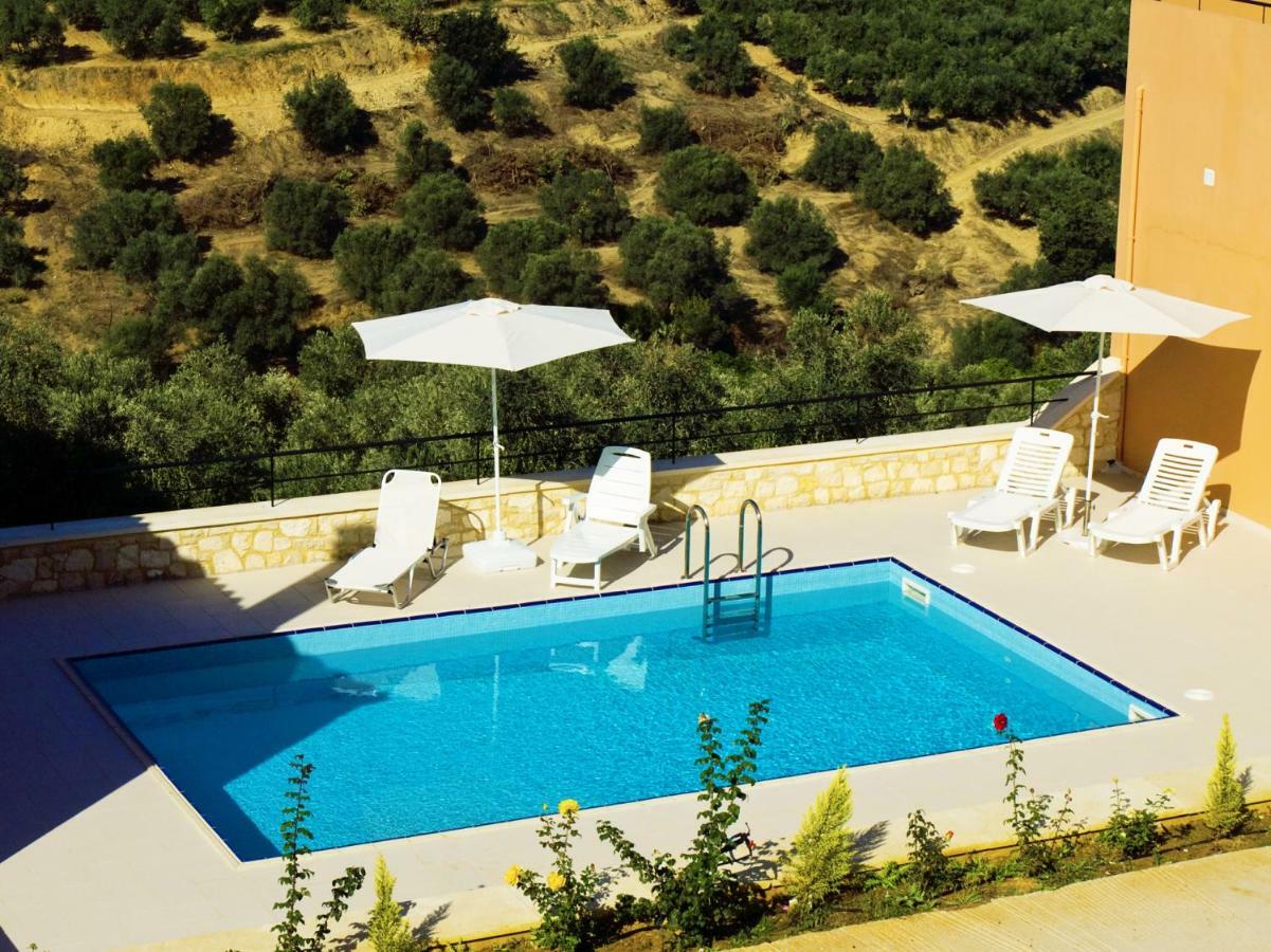Olive Tree Hillside Apartment Stalos Ngoại thất bức ảnh