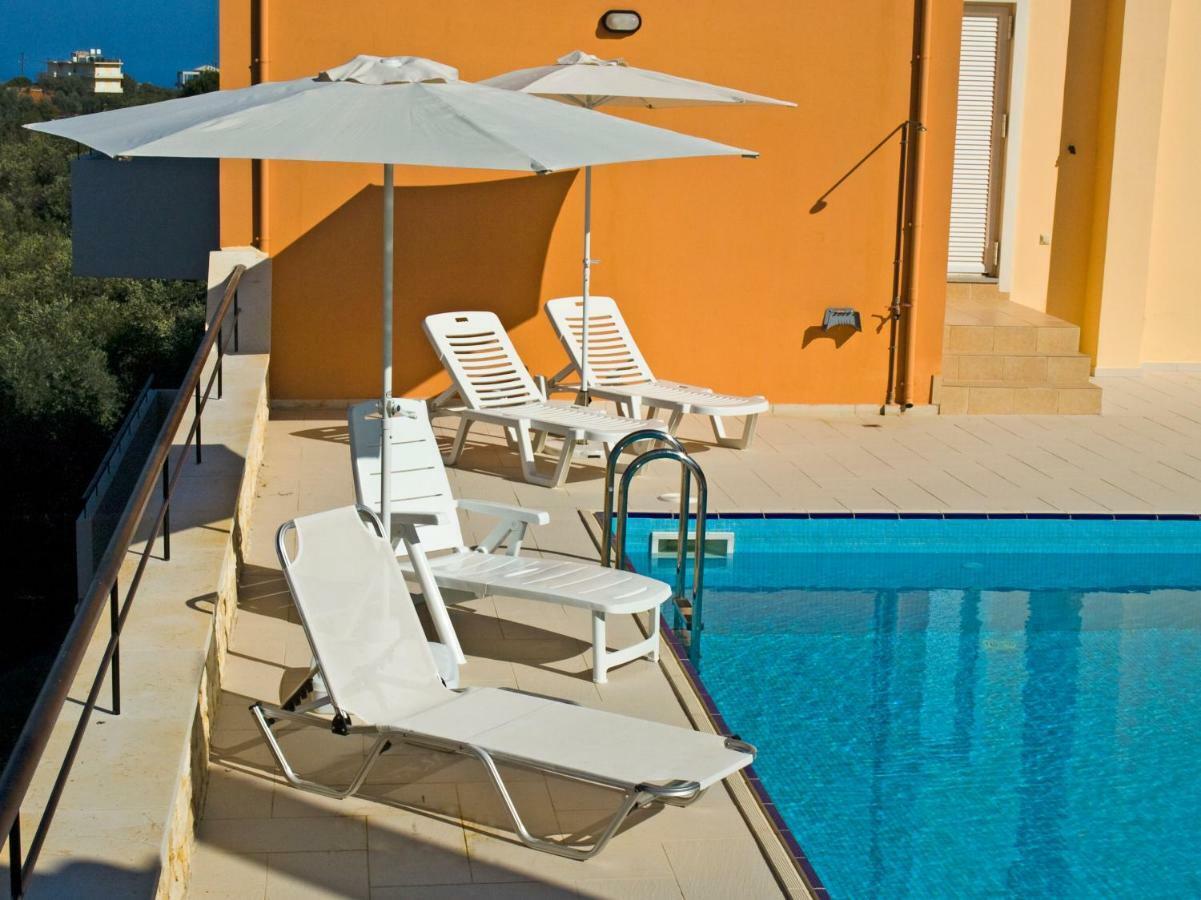 Olive Tree Hillside Apartment Stalos Ngoại thất bức ảnh
